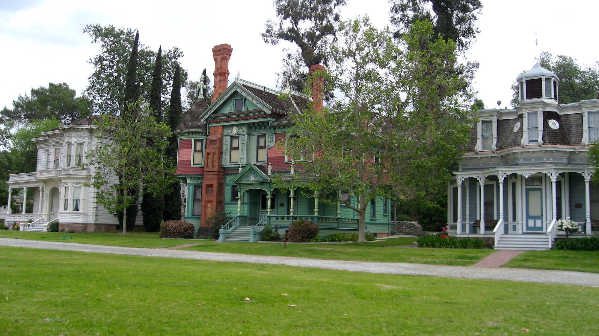 3 Victorian homes at Heritage Square Musuem