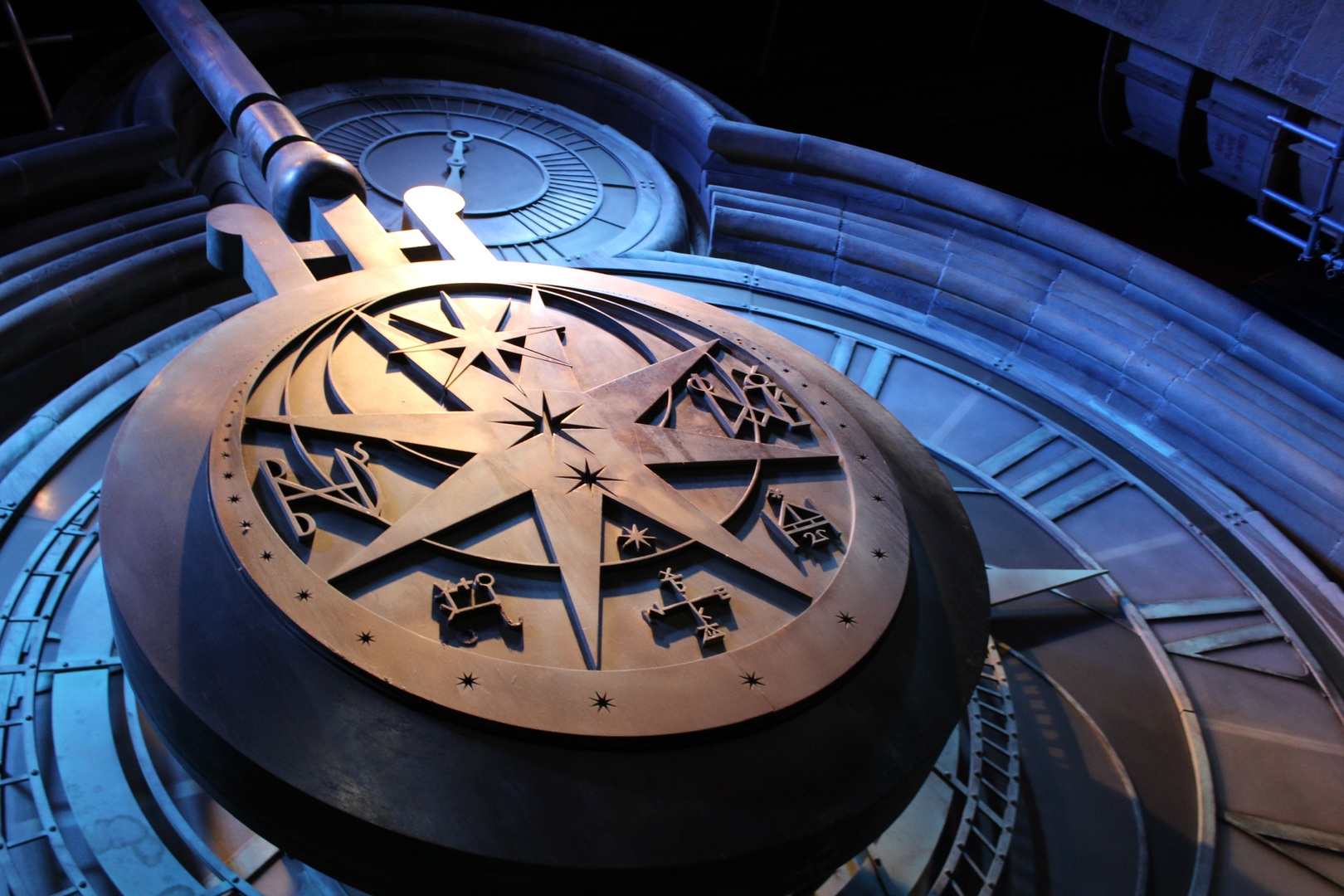 Hogwarts pendulum clock at Warner Bros. Studio